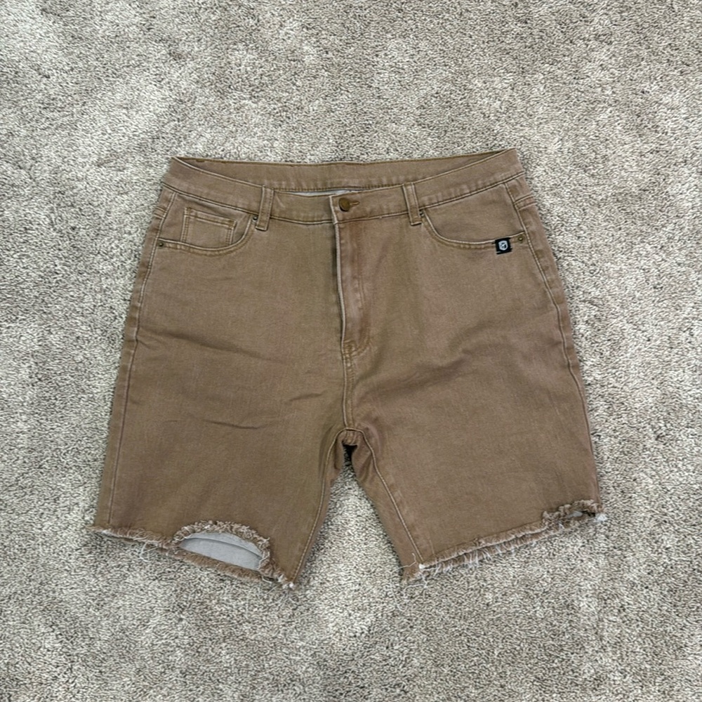 Born Primitive Stretchy Tan Jorts. Size XXL.